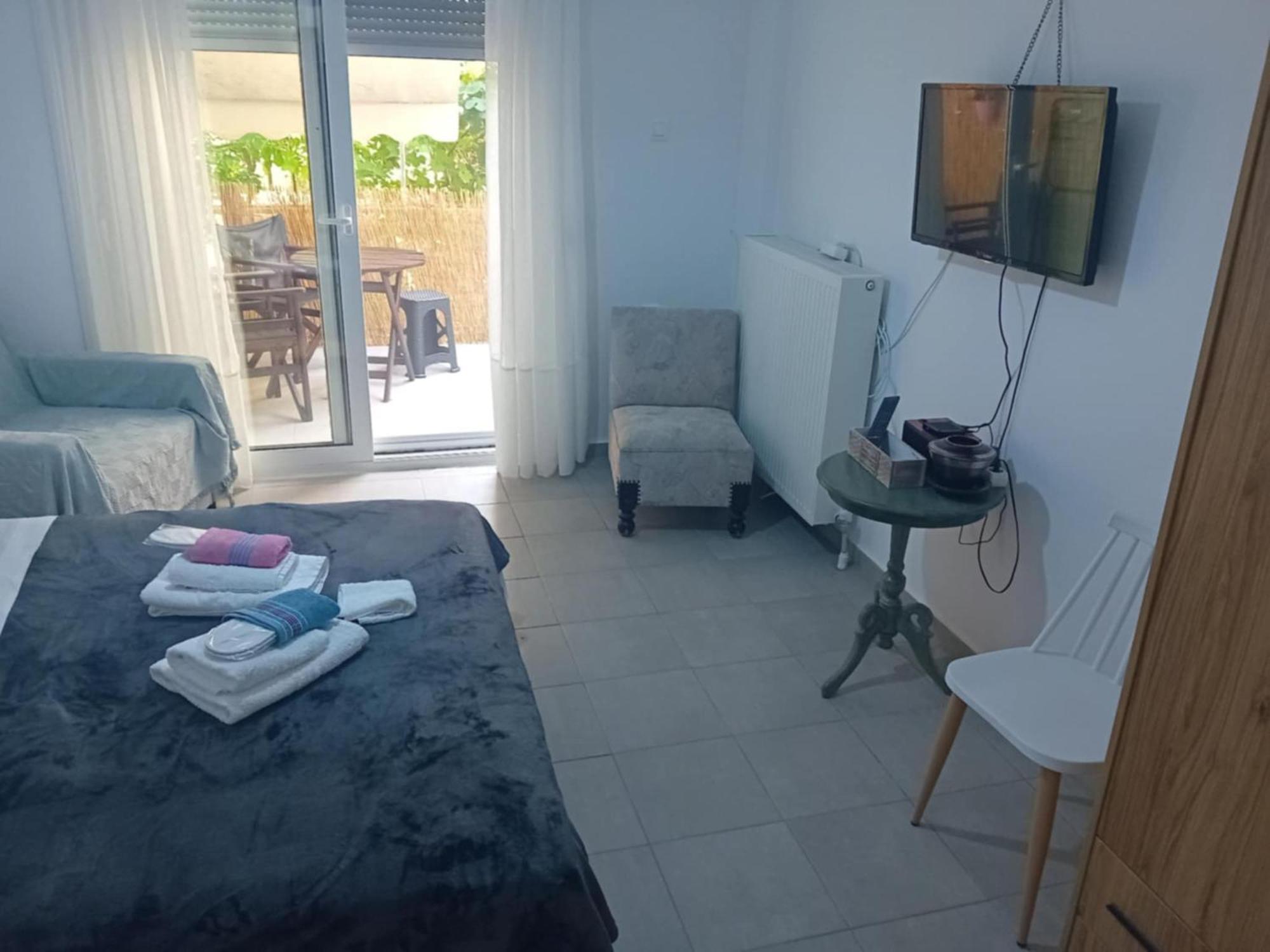 Zizi'S Home อเล็กซานโดรโพลิส ภายนอก รูปภาพ